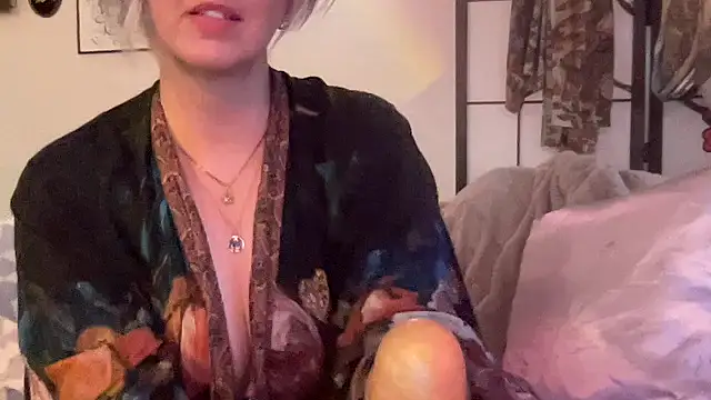 cupidschokehold13 webcam
