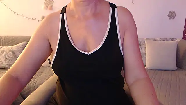 YourfantasyGiuly webcam