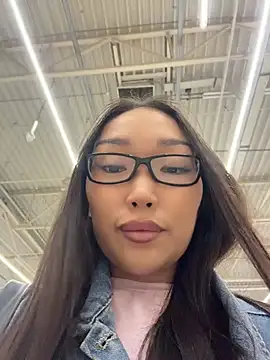 trytomakememoam webcam