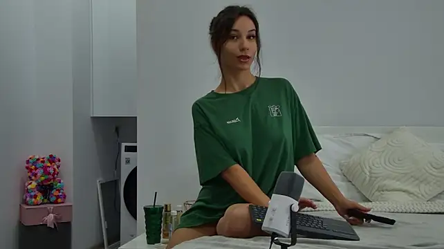 YasminHelson webcam
