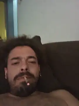 Elmike92 live cam on StripChat