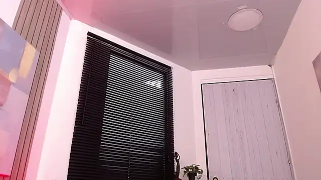 zoe_lynch77 webcam