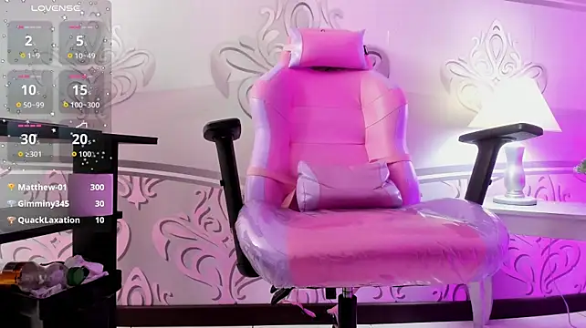 MishRaven webcam