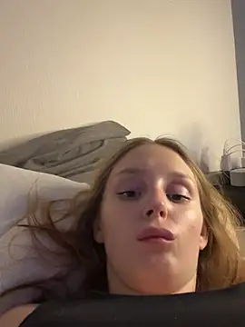 HoneyLace_ webcam