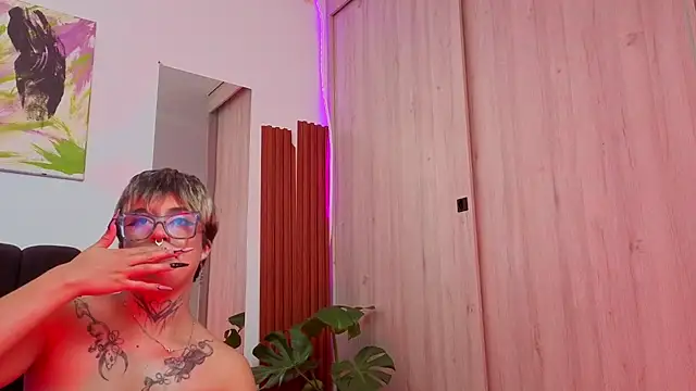 Rebeka-baker webcam