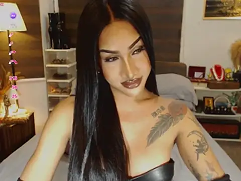 Model: SeductiveVictoria