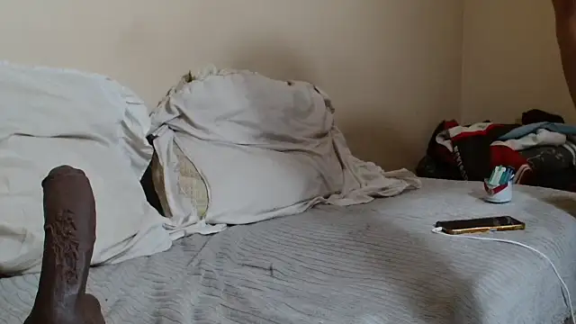 KinkyJXxX webcam