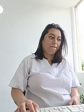 Queen-yessi12 webcam