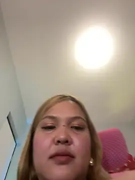 MissMaddieVera webcam