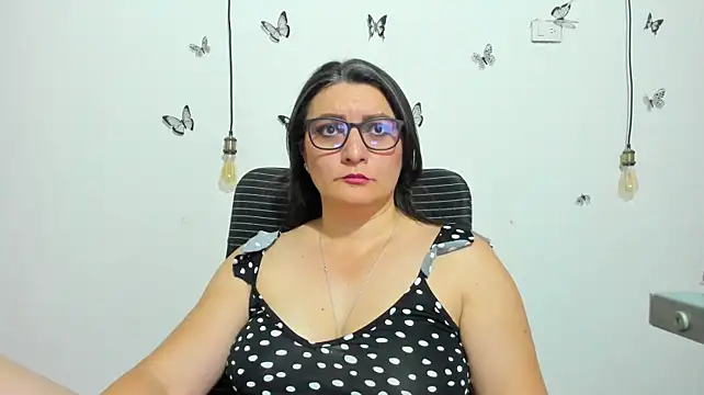Amie_Adams82_ webcam