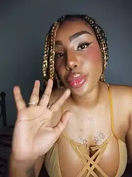Queen_Amara webcam