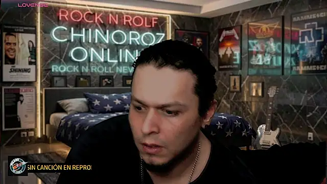 chino_roz live cam on StripChat