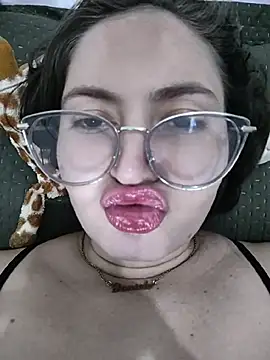 Fetichista23 live cam on StripChat