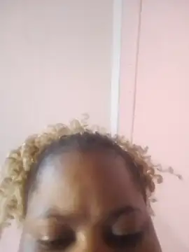 Yvone254 webcam