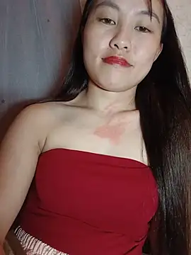 Cherry-squirtt live cam on StripChat