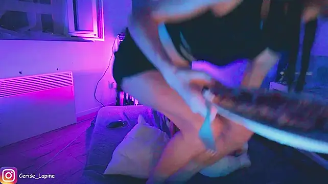 CeriseLapine webcam