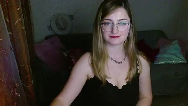 Arielsssplash live cam on StripChat