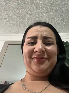 Abril_Luv live cam on StripChat