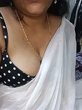 Anukutty2026 live sex cam