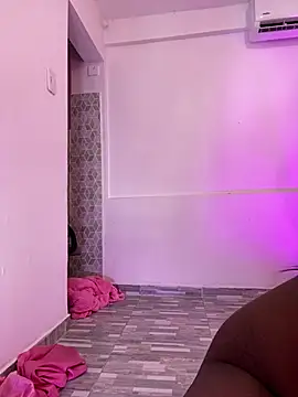 lovequeen2 (F young) - 💗slap boobs