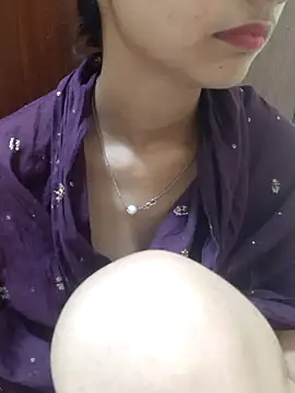 Kanchan7909 live cam on StripChat