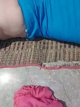 Tamillakshmi27 live cam on StripChat