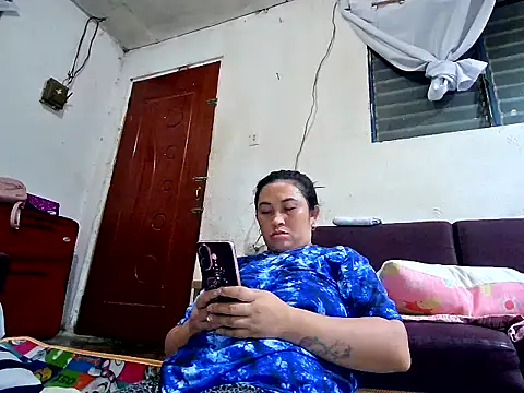 Laiskie_33 webcam