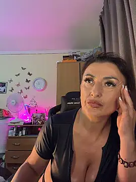 Hotangel75 live cam on StripChat