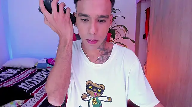 Damianwhite live cam on StripChat
