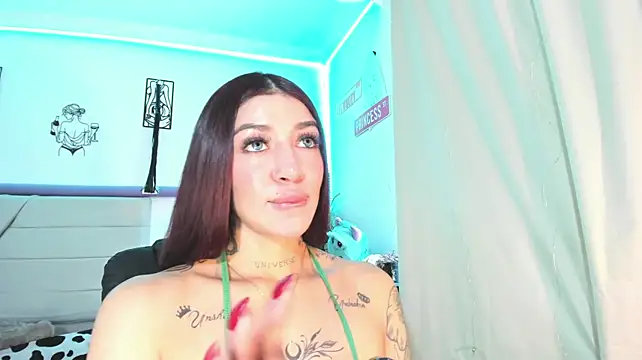 Anna_belly webcam