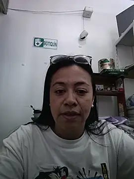 Violeta-Stationery_7 webcam