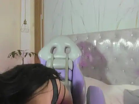 antho_nella1 webcam