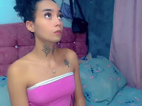 Dary_Bloom webcam