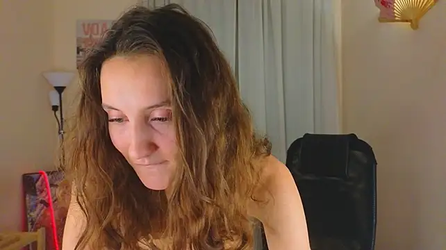 laracroftmansion live sex cam