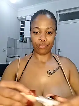 clitorisboobs (F milf) - boobs n finger pussy