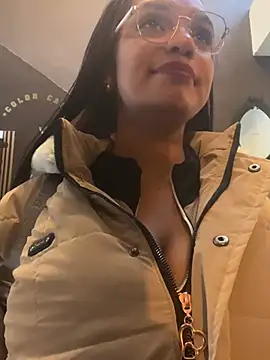 Sara-77 webcam