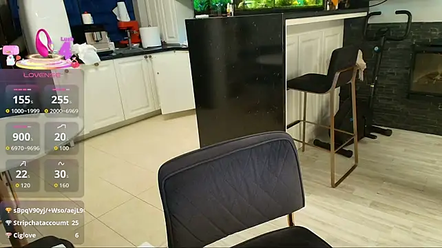 Layla- webcam