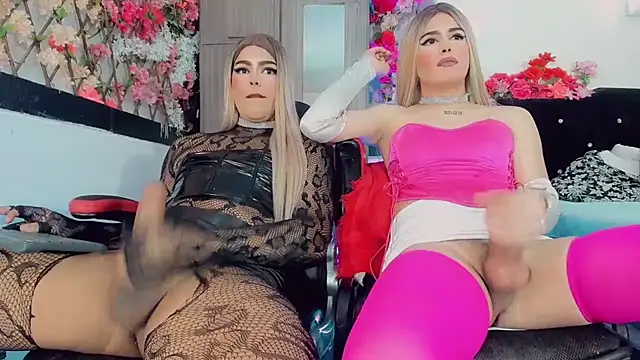Thiara_veky_ webcam