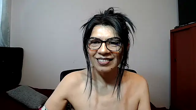 abrilsex23 live cam on StripChat