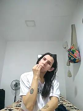 Cameron_puppy webcam
