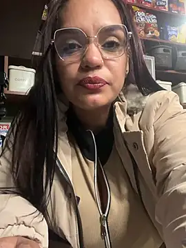 Sara-77 webcam
