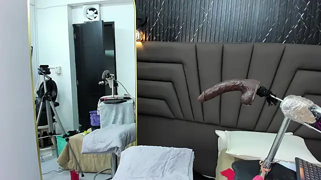 Angie_Will webcam