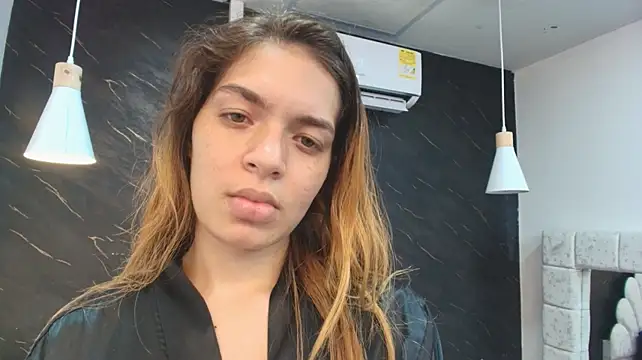 kissme_luna webcam