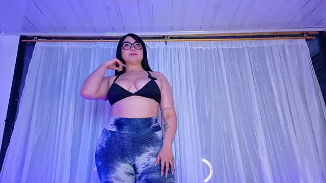 Victoria_J webcam