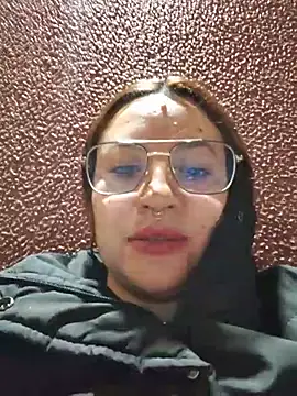 samm_curvy webcam