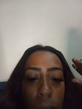 Meninaveneno26 webcam