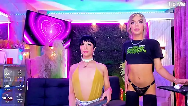 Queens_Wonders_Blonders