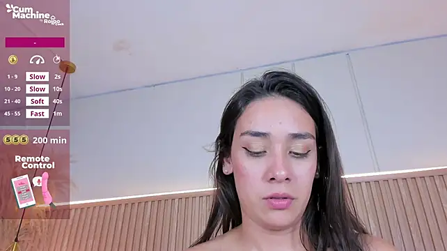 NahimiThompson webcam
