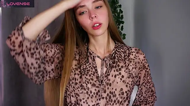 HermaFrain live cam on StripChat