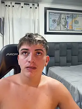 Lucas_Venom webcam